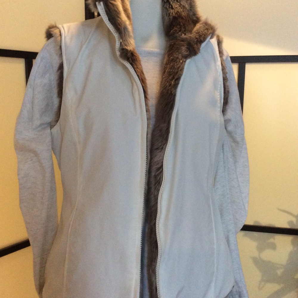 Kristen Blake reversible faux fur zip vest, sz S